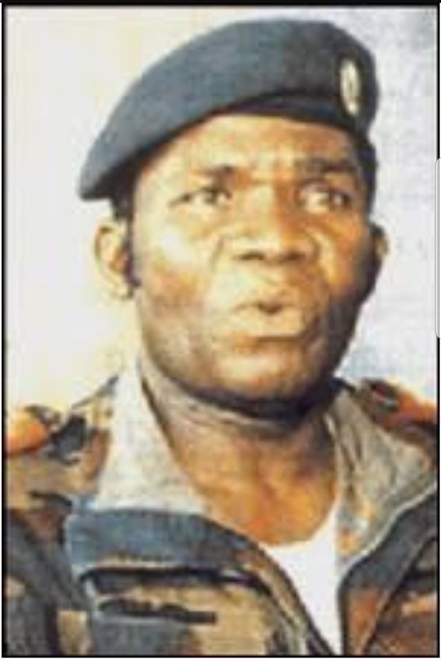 36387183_10211705415498479_4714453706668507136_o