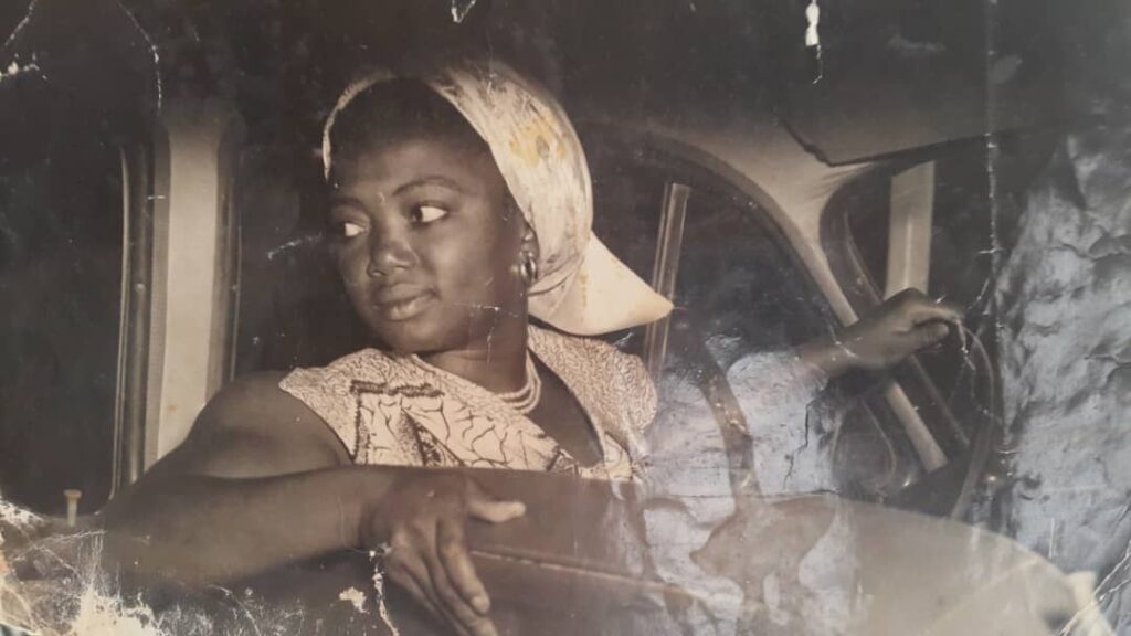 Victorine Ndjoli, première congolaise conductrice de véhicule en 1955 3