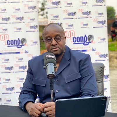 Focus sur Christian Lusakweno, journaliste, animateur-vedette et patron de TOP FM - E-Journal Kinshasa