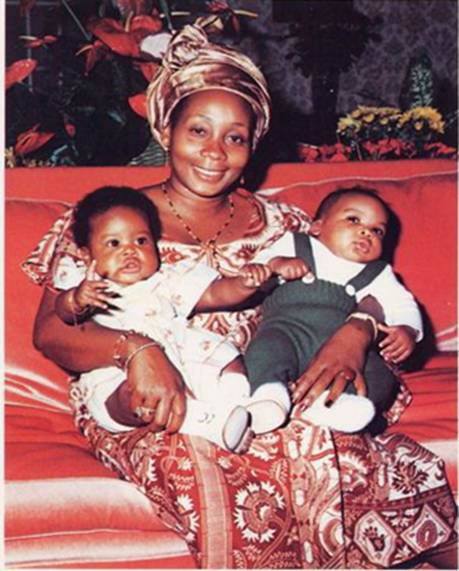 Devoir de mémoire : Mobutu Sese Seko Kuku Ngbendu Waza Banga 6