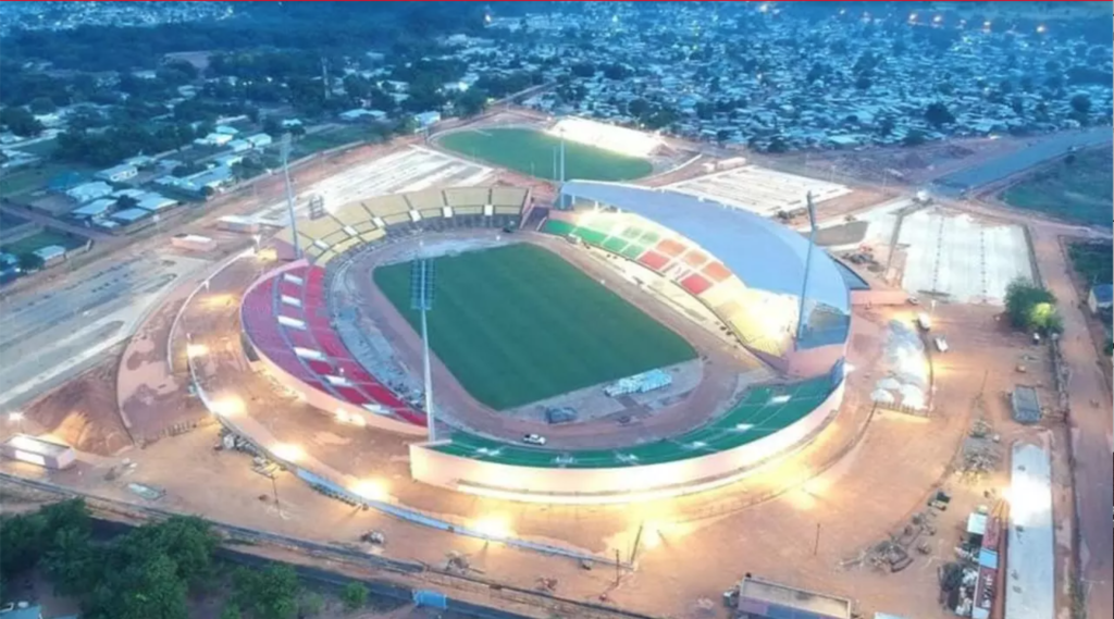 Les supporters camerounais heureux de retrouver l'ambiance de stades et leurs Indomptables 1