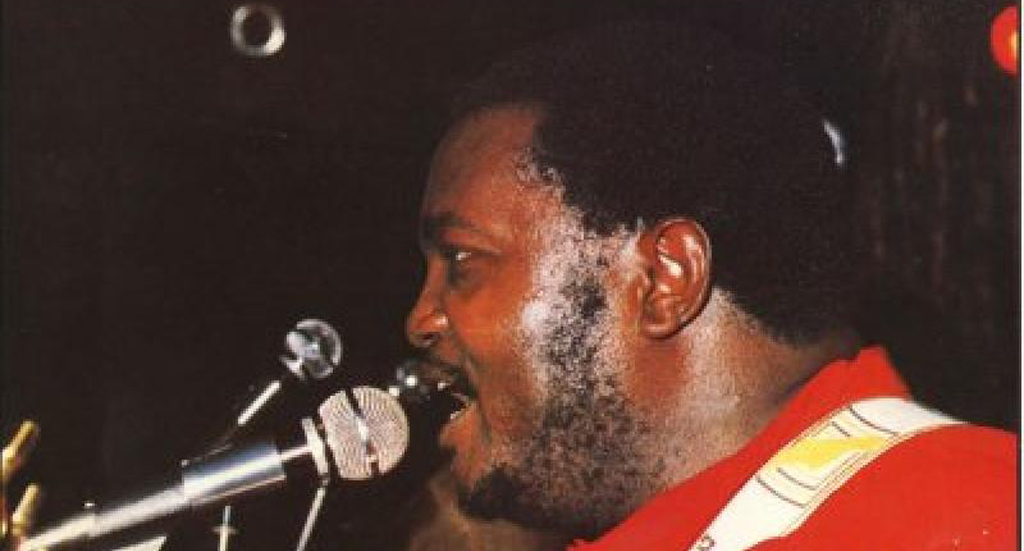 Il y a 35 ans disparaissait le "Grand maître" Franco Luambo Makiadi Lokanga Lua Djo Pene François alias Franco de mi a mor, "Sorcier de la guitare" 1