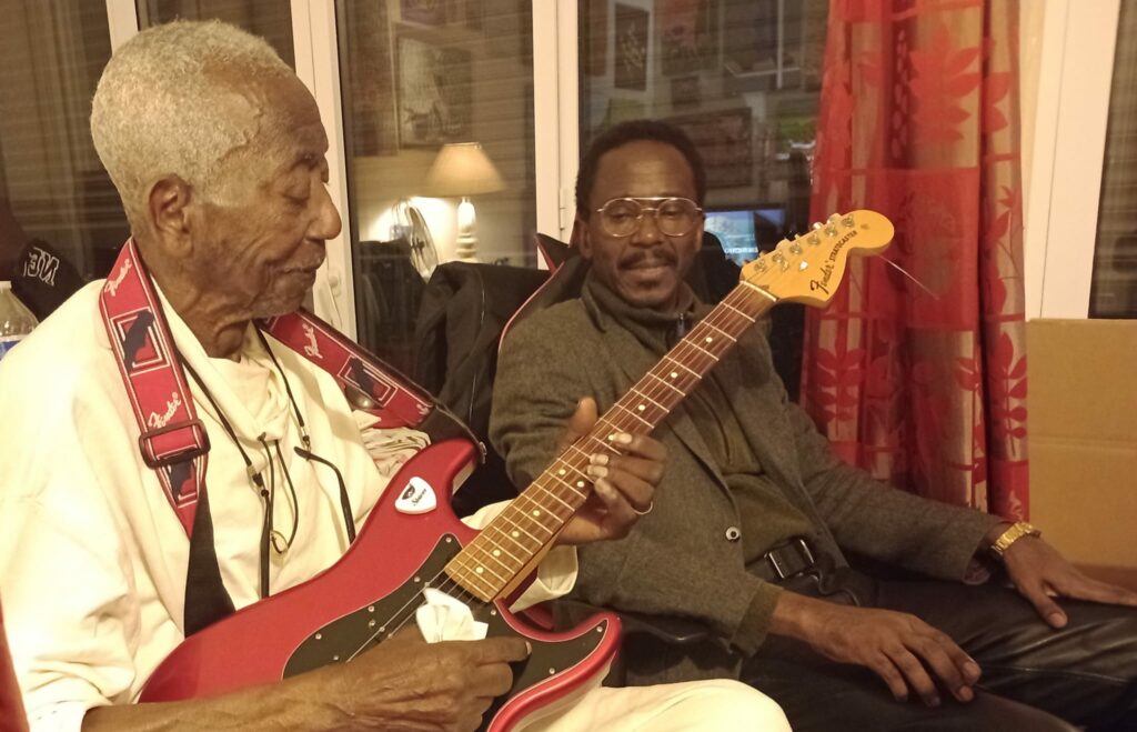 Le virtuose de la guitare Nedule Papa Noël s’en est allé ! 2