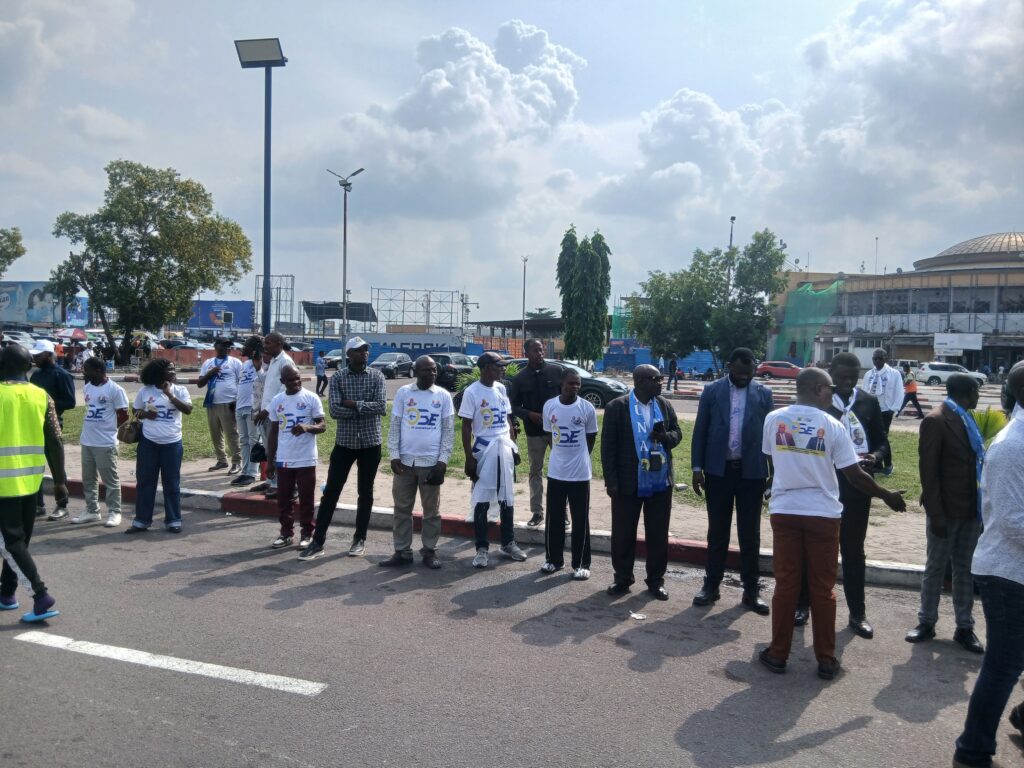 Après un périple jalonné de satisfecit dans le cadre du projet PDL-145 dans le grand Équateur, Élysée Bokumwana enfin de retour à Kinshasa 2