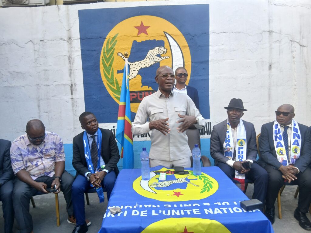 Après un périple jalonné de satisfecit dans le cadre du projet PDL-145 dans le grand Équateur, Élysée Bokumwana enfin de retour à Kinshasa 6