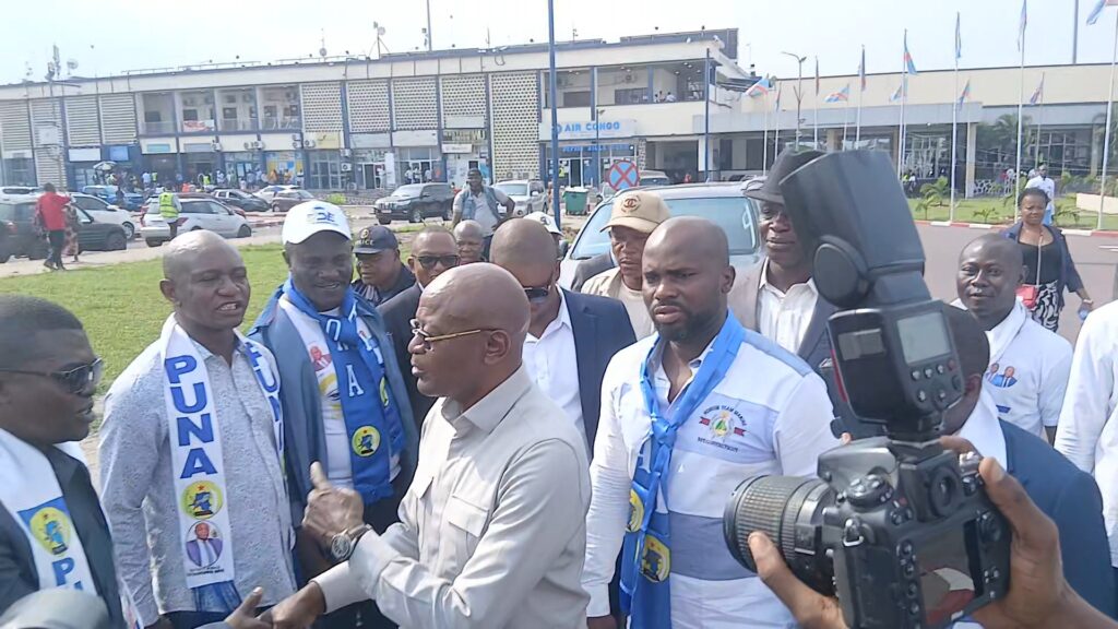 Après un périple jalonné de satisfecit dans le cadre du projet PDL-145 dans le grand Équateur, Élysée Bokumwana enfin de retour à Kinshasa 4